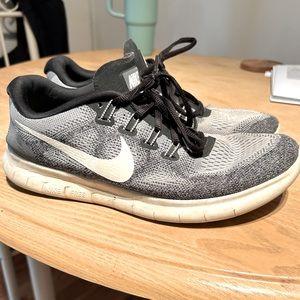 Womens Nike Free Run Shoes